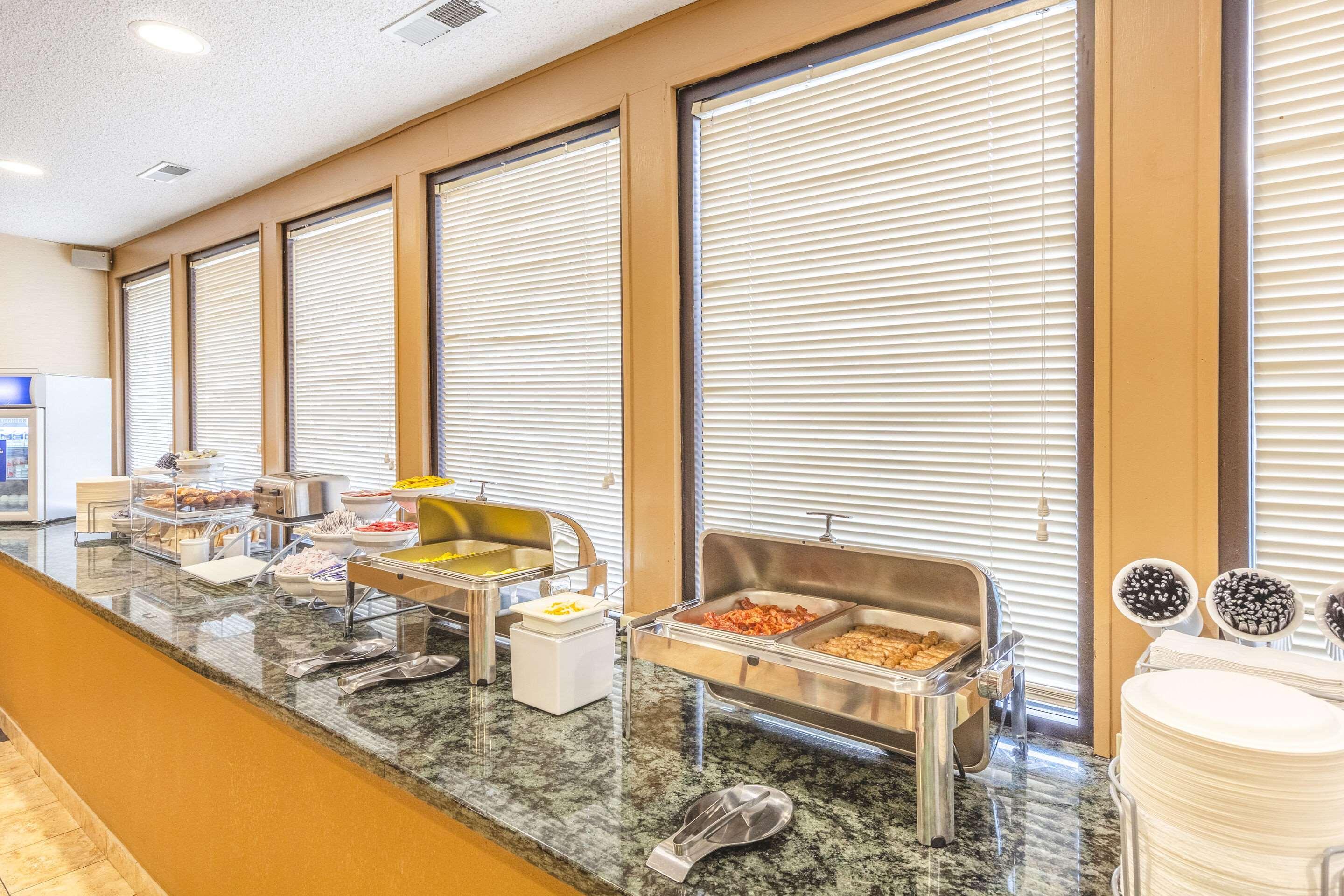 Comfort Suites Chesapeake - Norfolk Buitenkant foto