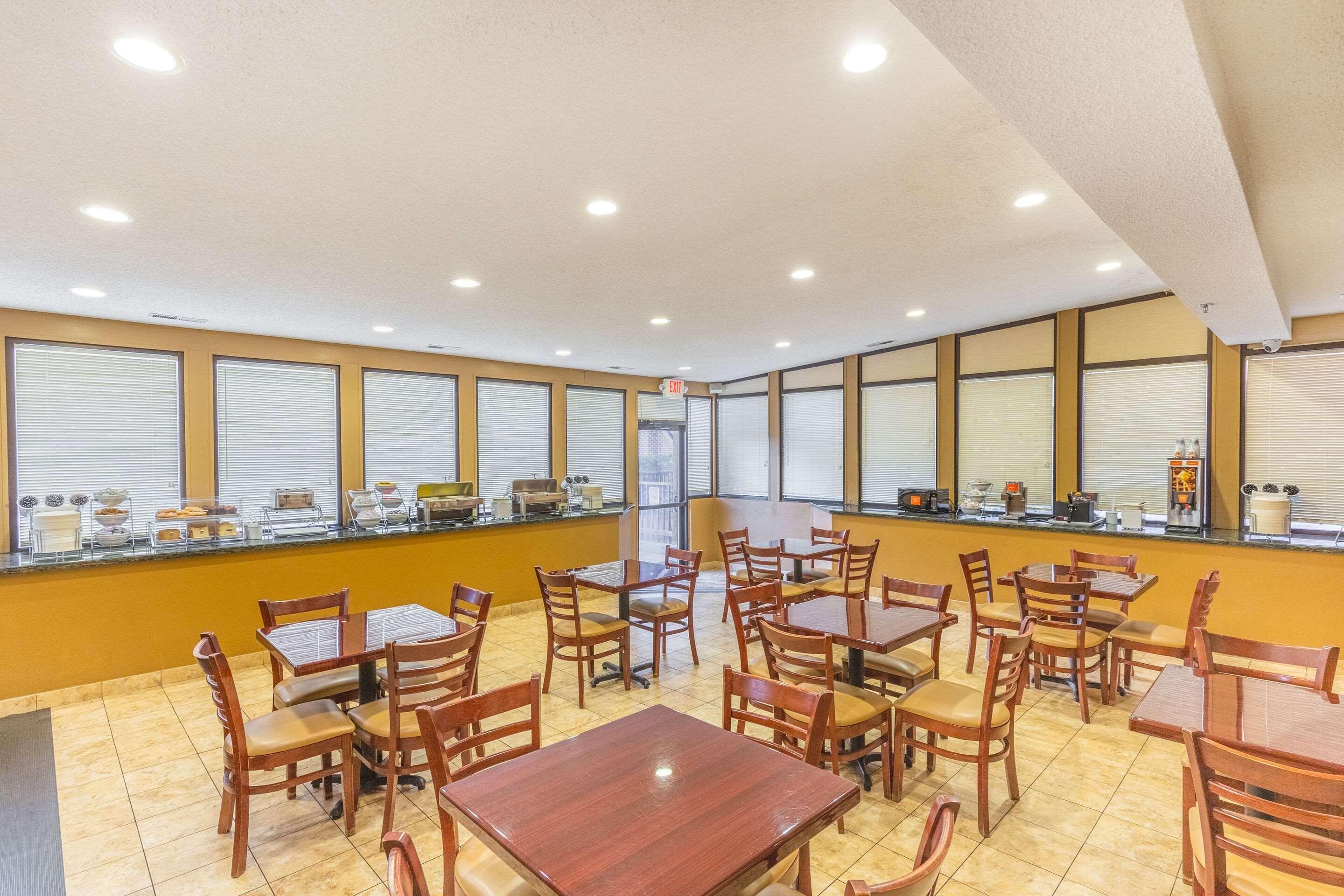 Comfort Suites Chesapeake - Norfolk Buitenkant foto
