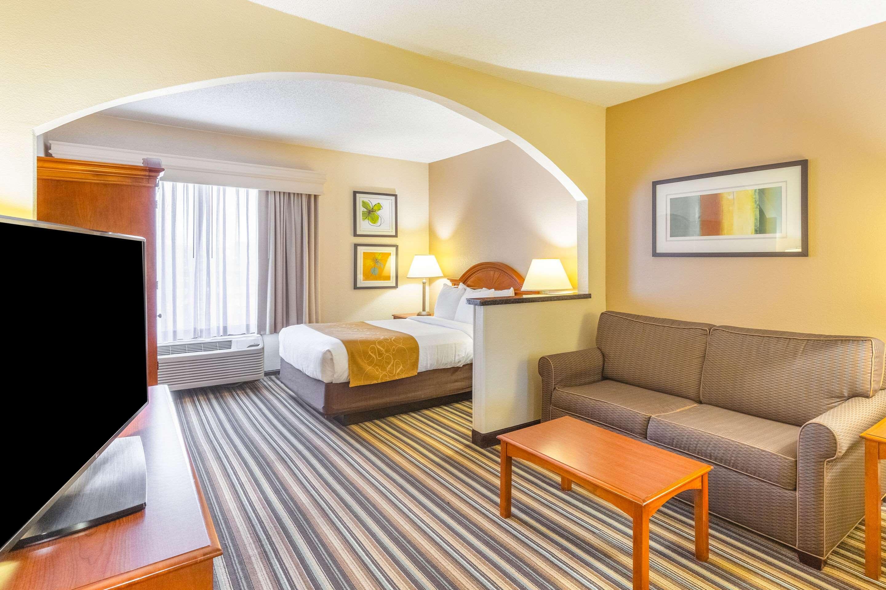 Comfort Suites Chesapeake - Norfolk Buitenkant foto