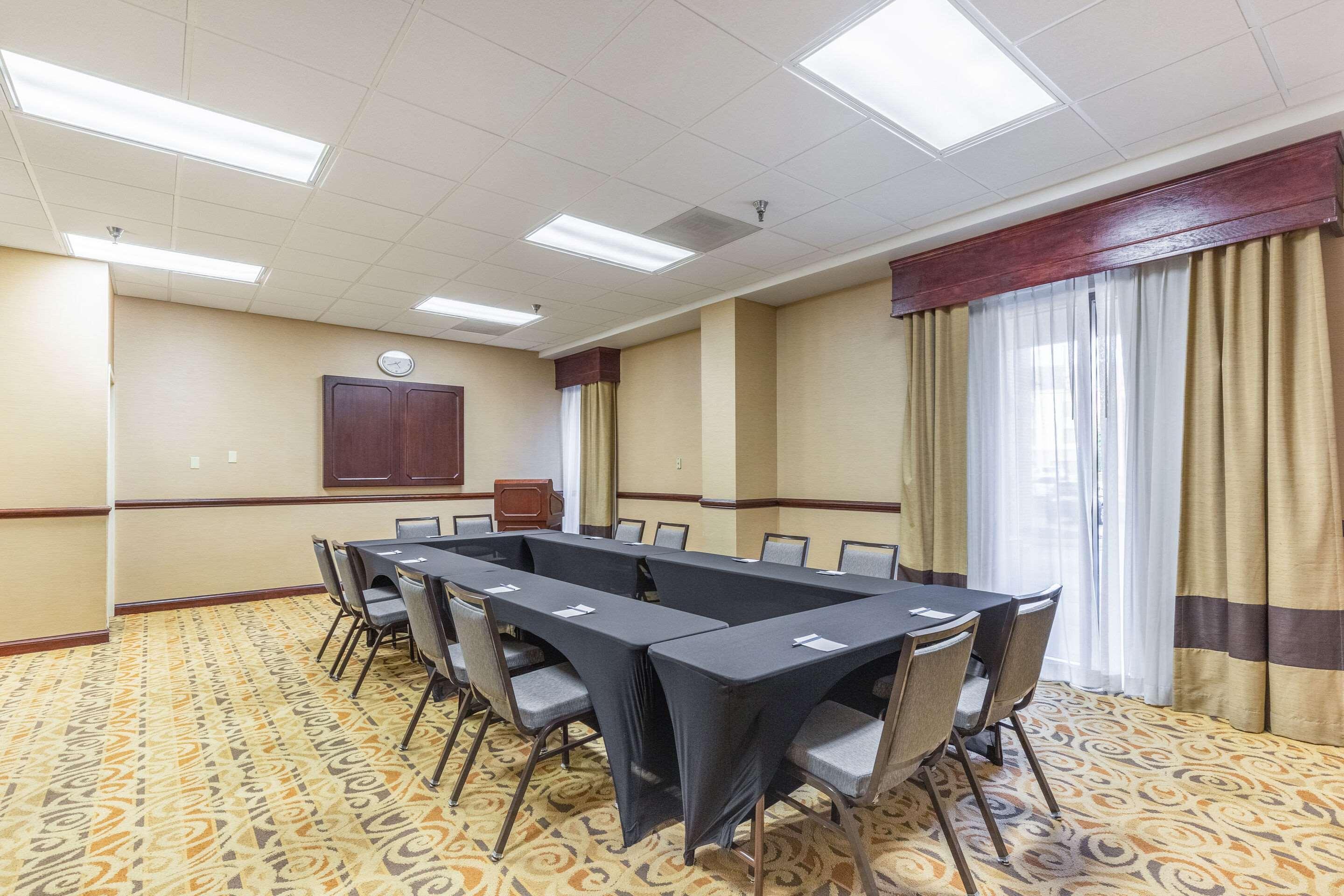 Comfort Suites Chesapeake - Norfolk Buitenkant foto