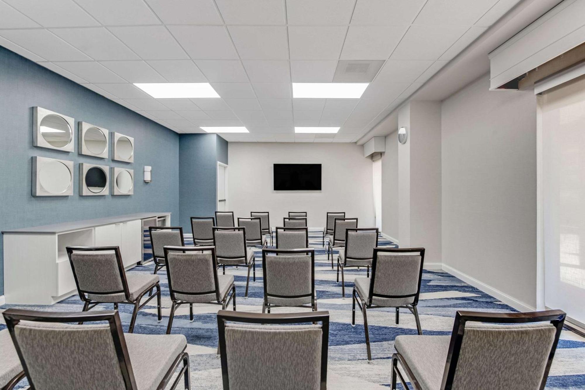 Comfort Suites Chesapeake - Norfolk Buitenkant foto