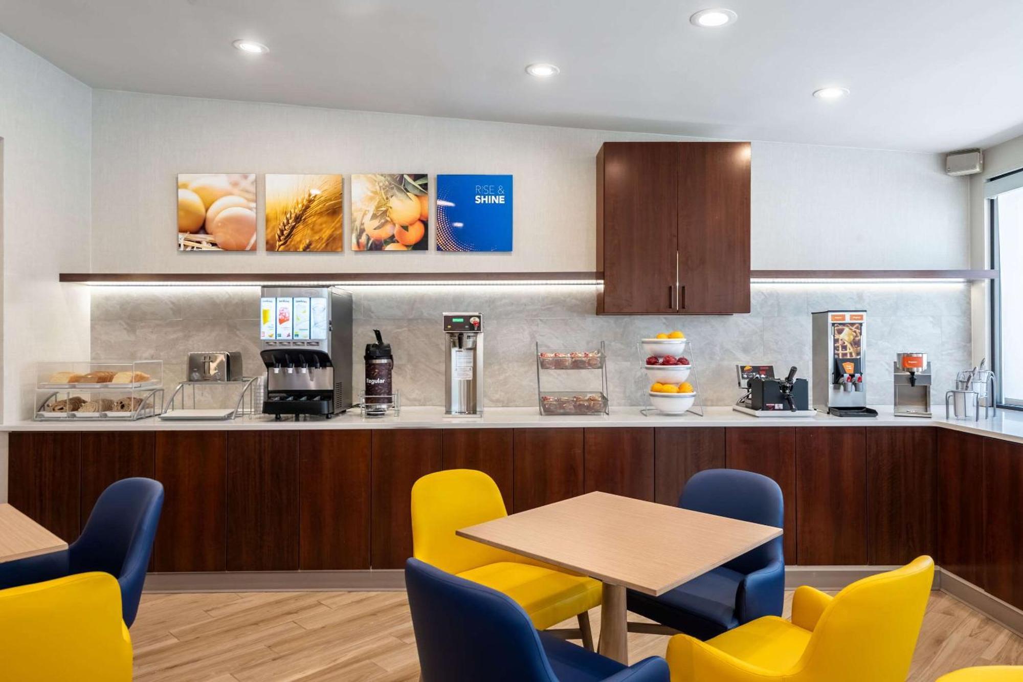 Comfort Suites Chesapeake - Norfolk Buitenkant foto